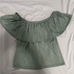 Off the shoulder tee